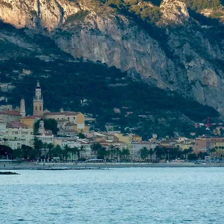 Les Clematites Apartman